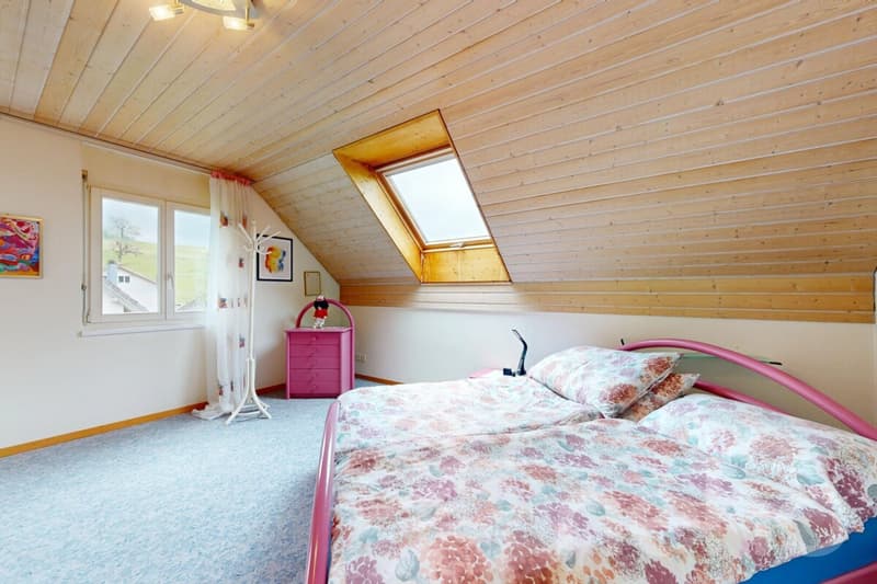 Stilvolles 6.5-Zimmerhaus in erhöhter Lage mit Weitblick (4)