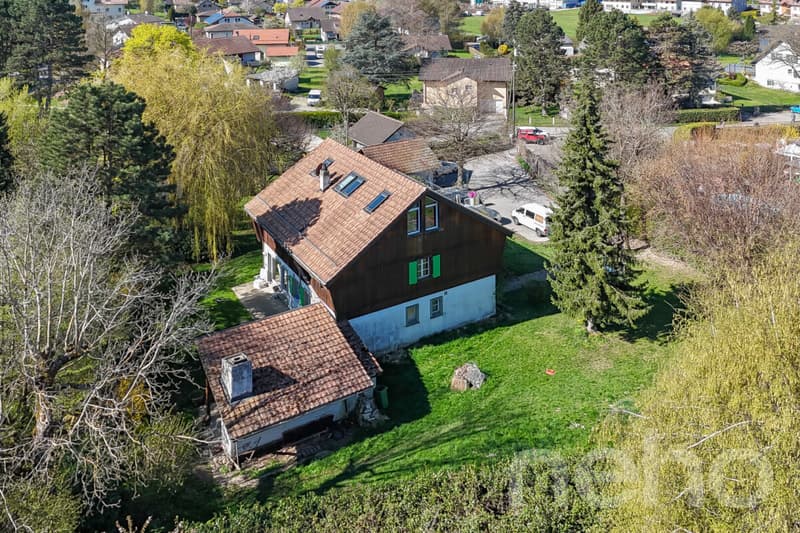 Maison de cachet avec grand jardin et beaux volumes (2)