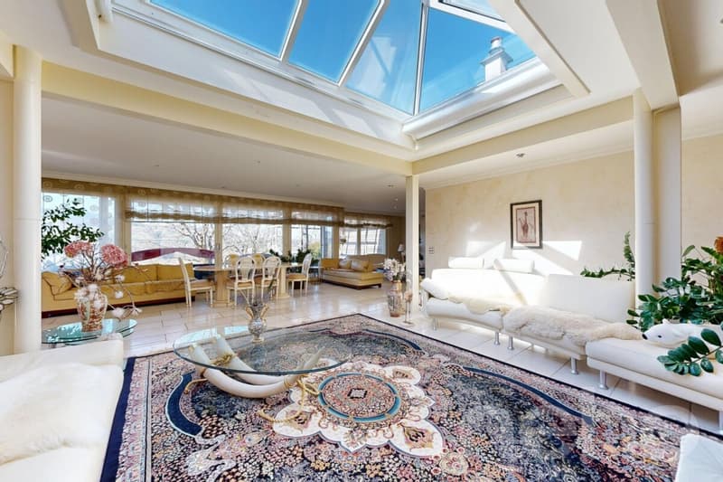 Villa d?exception avec vue panoramique sur le lac (8)
