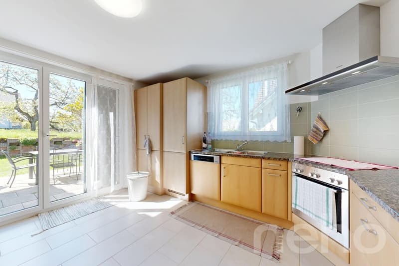 Gepflegtes 5.5-Zimmer Einfamilienhaus im Grünen (4)