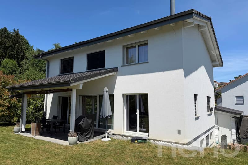 Magnifique villa contemporaine parfaitement entretenue (12)