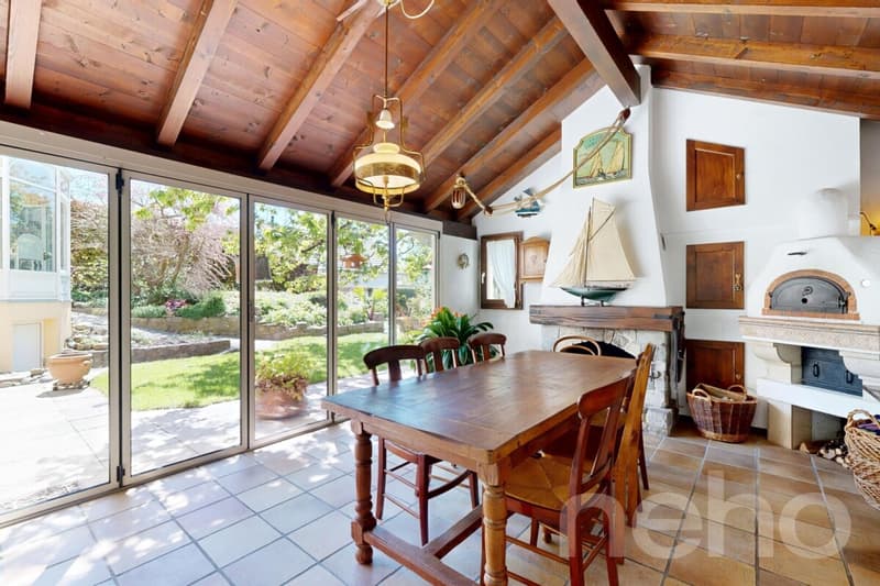 Villa d?architecte avec grand jardin et potentiel unique! (7)
