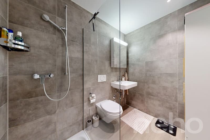 Moderne 4.5-Zimmer-Wohnung an der Bauzonengrenze (7)