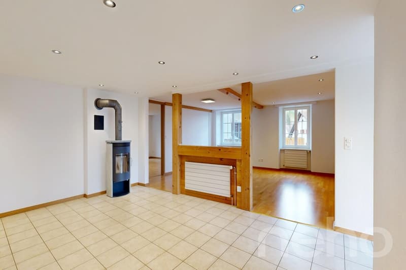 Charmante und grosszügige 3.5-Zimmer Wohnung mit privatem Garten! (4)