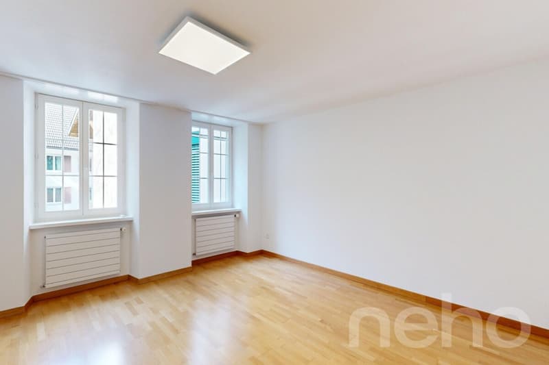 Charmante und grosszügige 3.5-Zimmer Wohnung mit privatem Garten! (5)