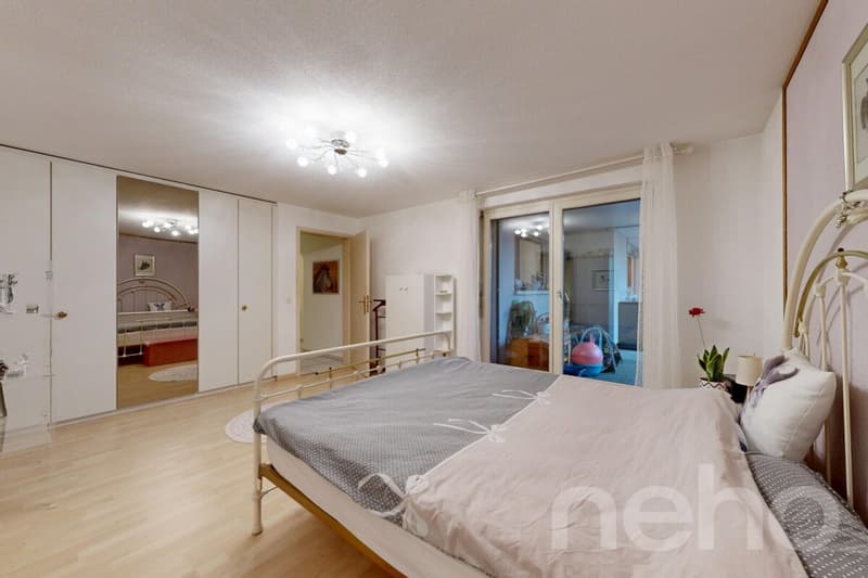 Grosszügige 4.5-Zimmer-Terrassenwohnung mit Lift und Wintergarten (5)