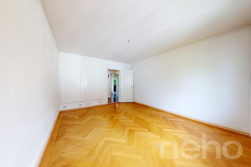 Charmante 2.5-Zimmer-Wohnung mit eigener Garage im Monbijou (5)