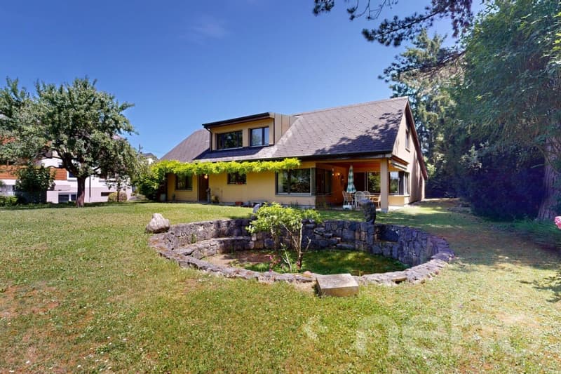 Grosszügiges 7.5-Zimmer-Einfamilienhaus mit Gartenidylle in Dornach (1)