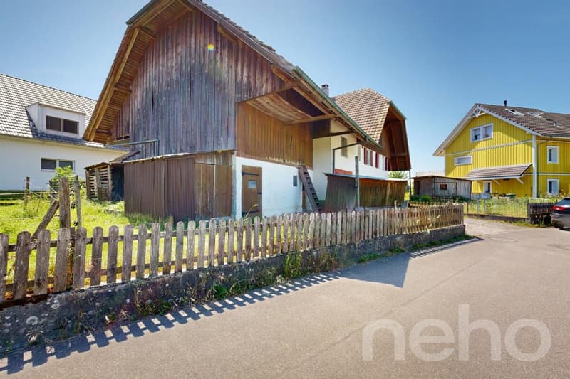 4 Zimmer Wohnung in Oekingen mit viel Potenzial (2)