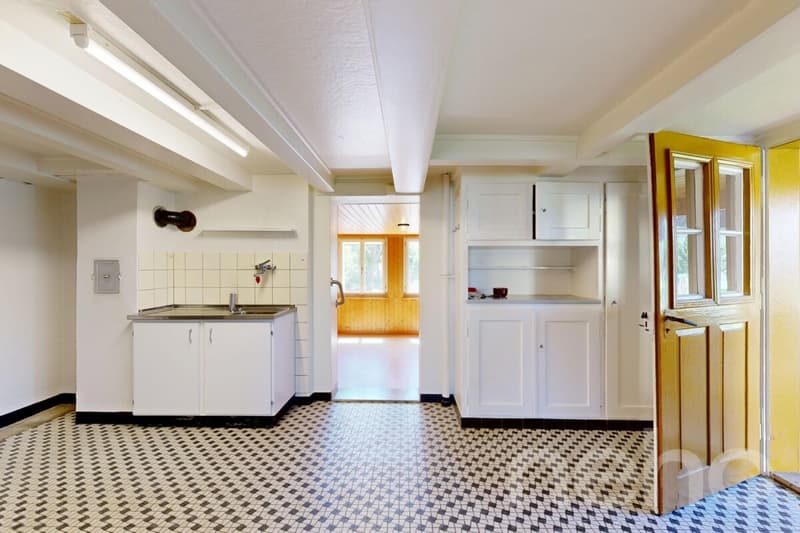 4 Zimmer Wohnung in Oekingen mit viel Potenzial (9)