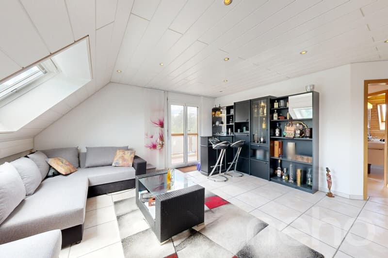 Aussergewöhnliche 5.5-Zimmer-Maisonette mit Wellnessbereich (2)