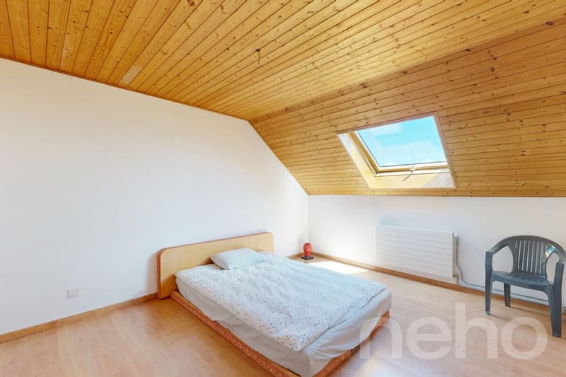 Maison de caractère avec 3 logements, jardin et vue ? fort potentiel (9)