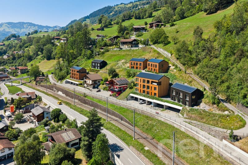 Neubau-Dachgeschosswohnung mit besonderer Architektur und Bergsicht (12)