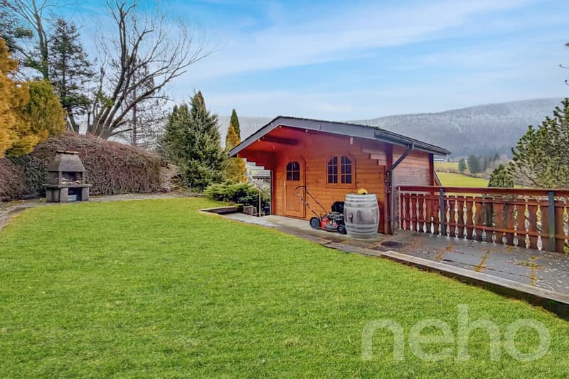 Une villa baignée de lumière, suspendue entre ciel et montagnes (5)