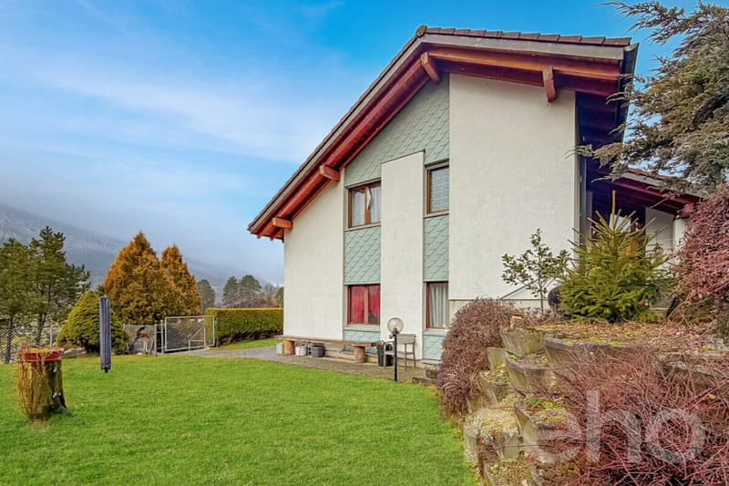Une villa baignée de lumière, suspendue entre ciel et montagnes (2)