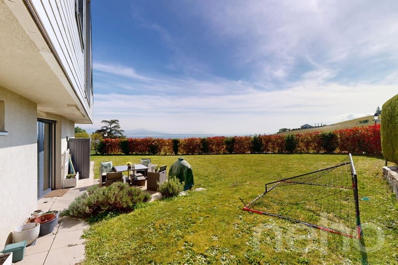 Maison contemporaine aux volumes d'exception avec vue lac et Alpes (9)