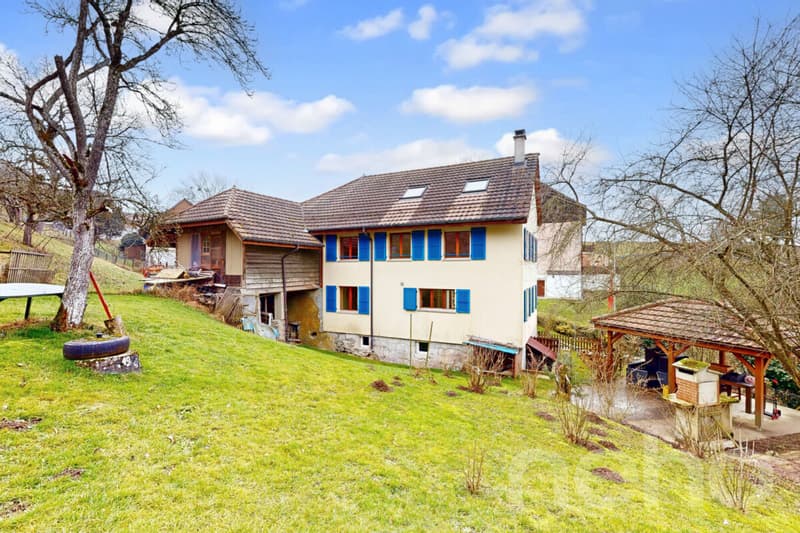 Magnifique villa individuelle avec faibles charges et cadre idyllique (2)