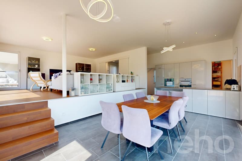 Superbe maison individuelle de 6.5 pièces à Corminboeuf (2)
