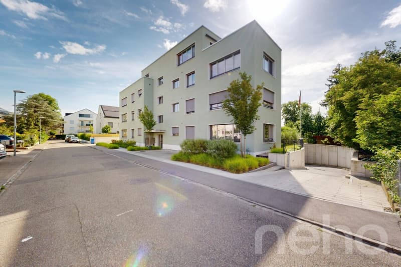 Moderne 3.5-Zimmer-Wohnung mit Balkon und hochwertigem Ausbau (1)