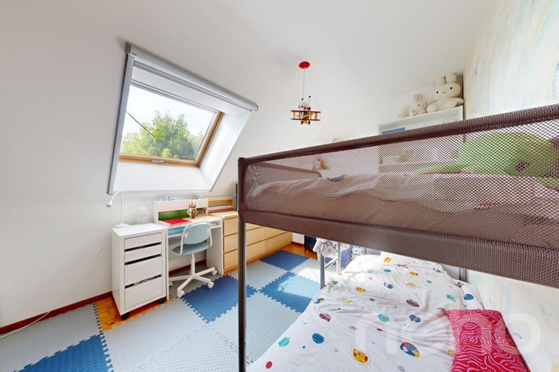 Agréable 4.5p avec 1043 m2 de jardin privatif (7)