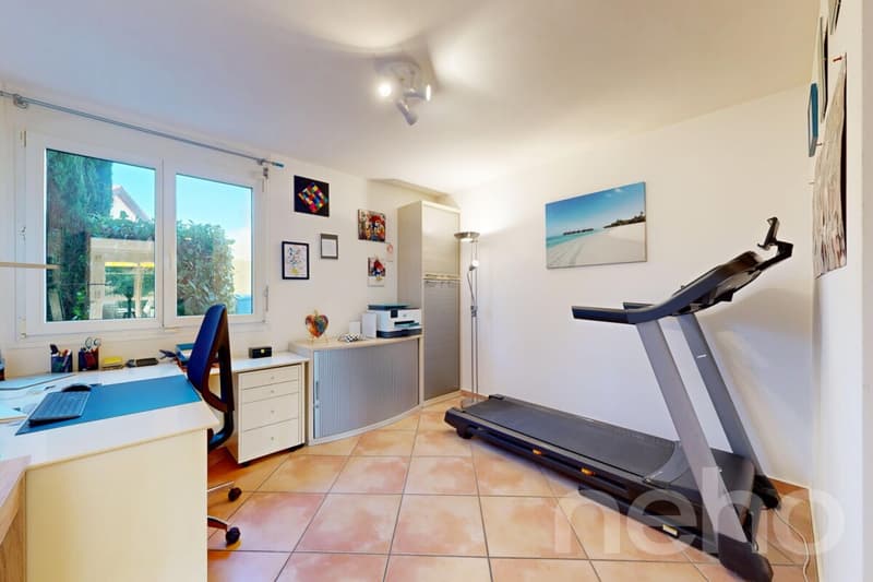 Villa familiale avec jardin arboré et jacuzzi à Founex (3)