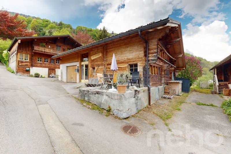 Exclusif: chalet avec 2 chambres dans le hameau de Veyges (1)