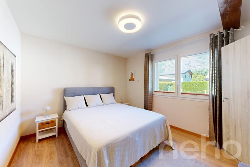 Spacieuse villa jumelée avec jardin et belle intimité (9)