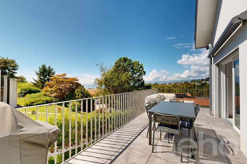 Duplex 4,5p avec jardin privatif, terrasses et vue lac (3)