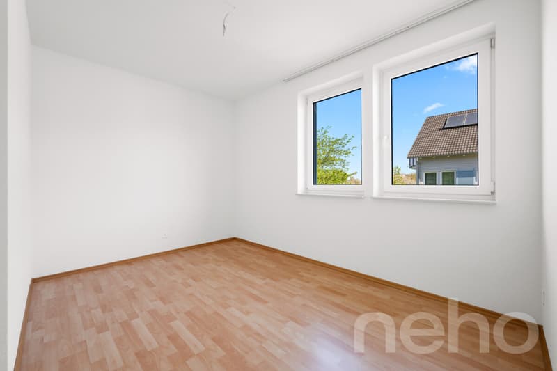 Charmantes Reiheneckhaus mit Garten in ruhiger Lage von Oberwil (9)