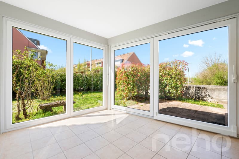 Charmantes Reiheneckhaus mit Garten in ruhiger Lage von Oberwil (5)