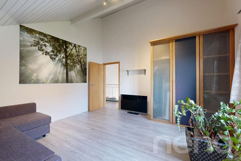 Grosszügiges Zuhause mit Garten, Garage und viel Raum (8)