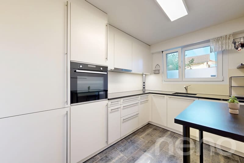 Renovierte 3.5-Zimmer-Wohnung mit Balkon und Garten in Oberwil (9)