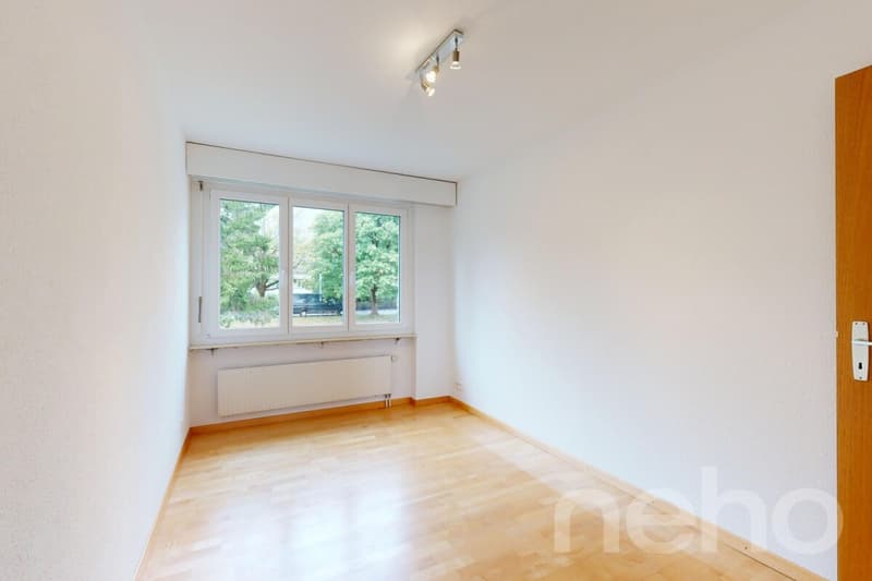 Lichtdurchflutete 4.5 Zimmer Wohnung in Bettlach (9)