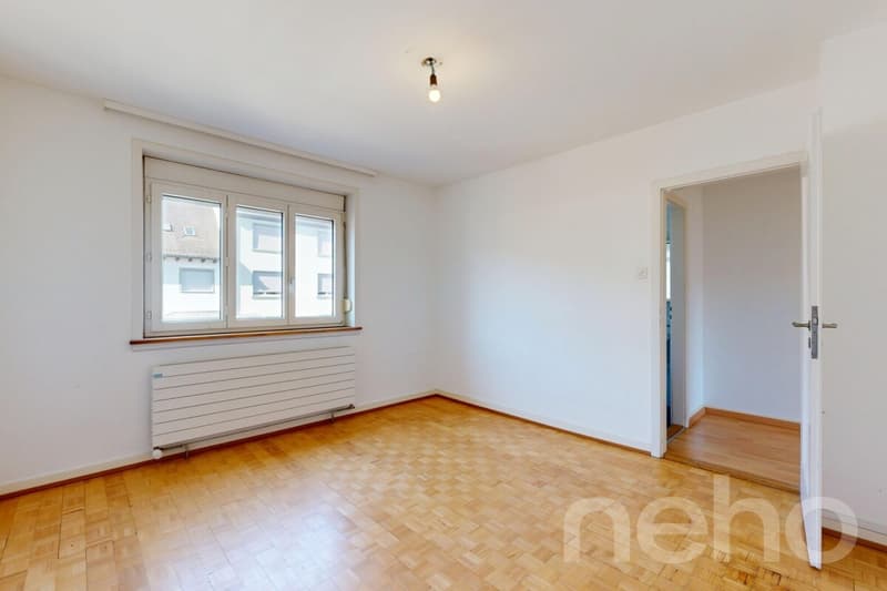 Klassischer Charme, modernes Wohnen - Reihenhaus mit Ausbaupotenzial (8)