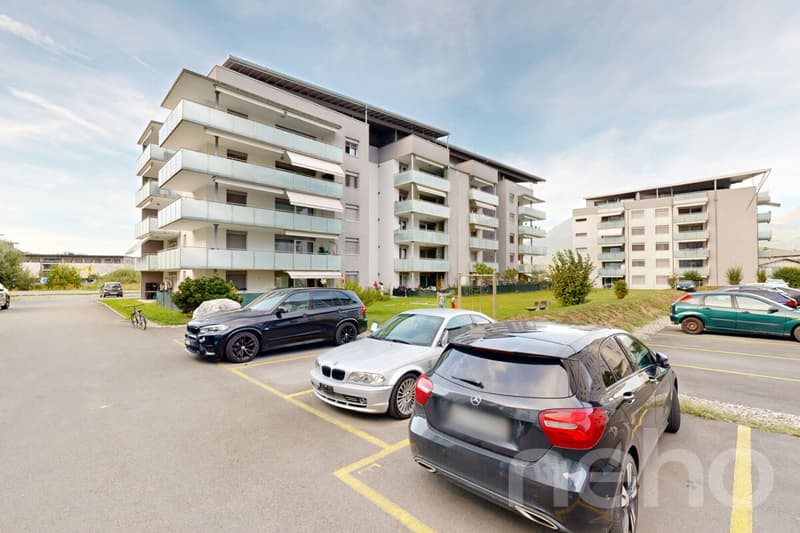 Grand Attique avec terrasse de 60m² et vue sur les montagnes. (2)
