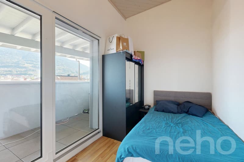 Grand Attique avec terrasse de 60m² et vue sur les montagnes. (10)