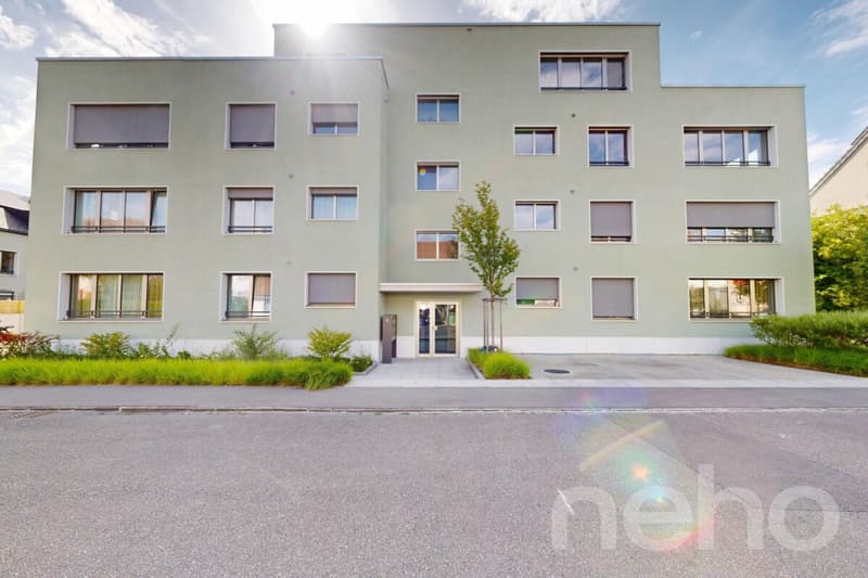 Neuwertige 3.5 Zimmer Eigentumswohnung ohne Baurecht in Allschwil (2)