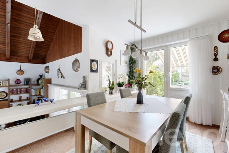 Freistehendes Einfamilienhaus mit unverbaubarer Aussicht (2)