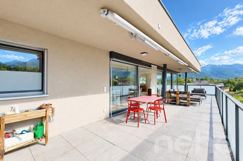 Superbe 4.5 pièces au dernier étage avec vaste terrasse plein Sud (10)