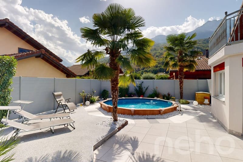 Maison individuelle rénovée avec piscine et jardin arboré à Collombey (11)