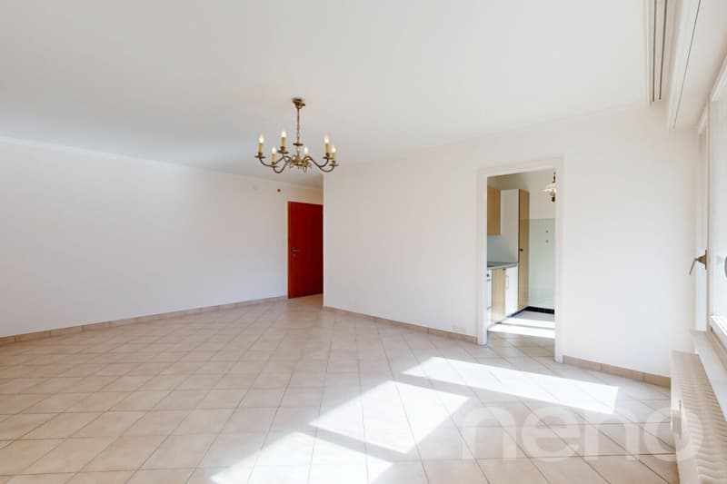 Spacieux studio au c?ur de Sierre avec balcon plein sud (11)