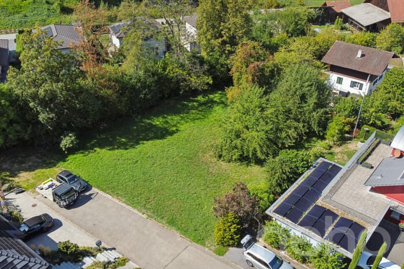 Grosszügiges Grundstück für Ihren Wohntraum in Villmergen (1)