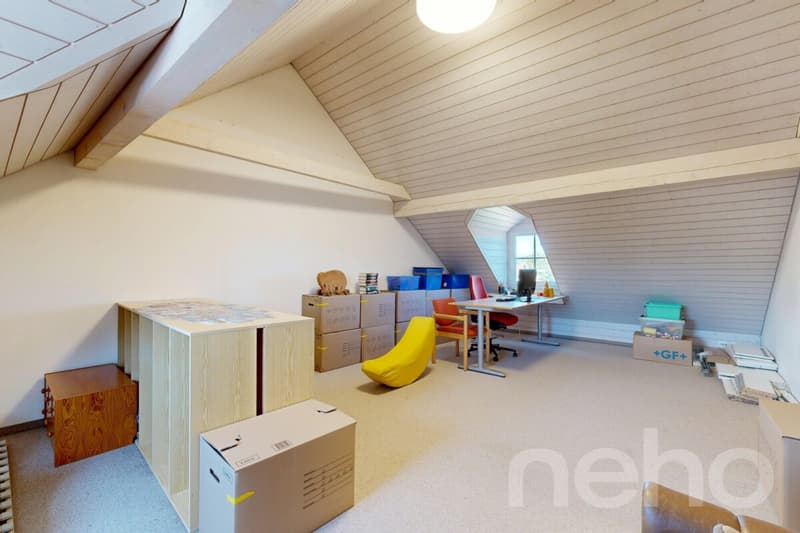 Helles Reihenhaus mit 250 m2 Wohnfläche und Garten in Buchthalen (12)