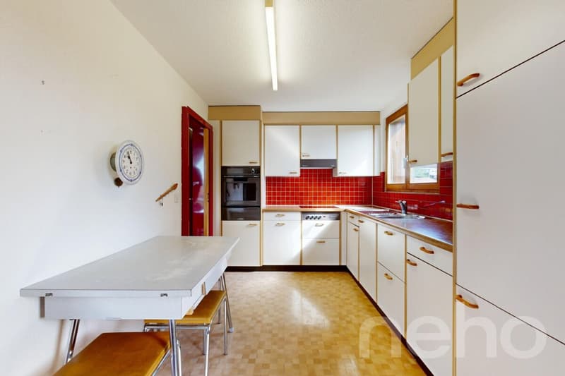 Spacieux appartement de 5 pièces sur deux niveaux, lumineux et calme (4)