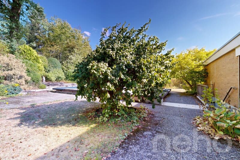 Einfamilienhaus mit Pool an privilegierter Aussichtslage (9)