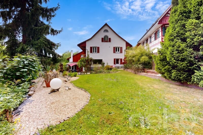 Grosszügiges Wohnen mit Charme, Weitblick und Gartenidylle (10)