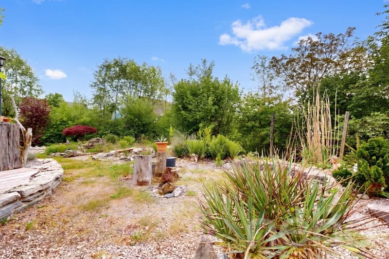 Grosszügiges Wohnen mit Charme, Weitblick und Gartenidylle (12)