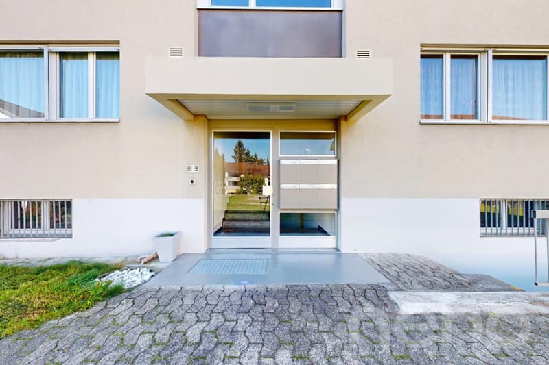 Sonnige 3.5-Zimmer-Wohnung mit Südbalkon in ruhiger Lage (12)