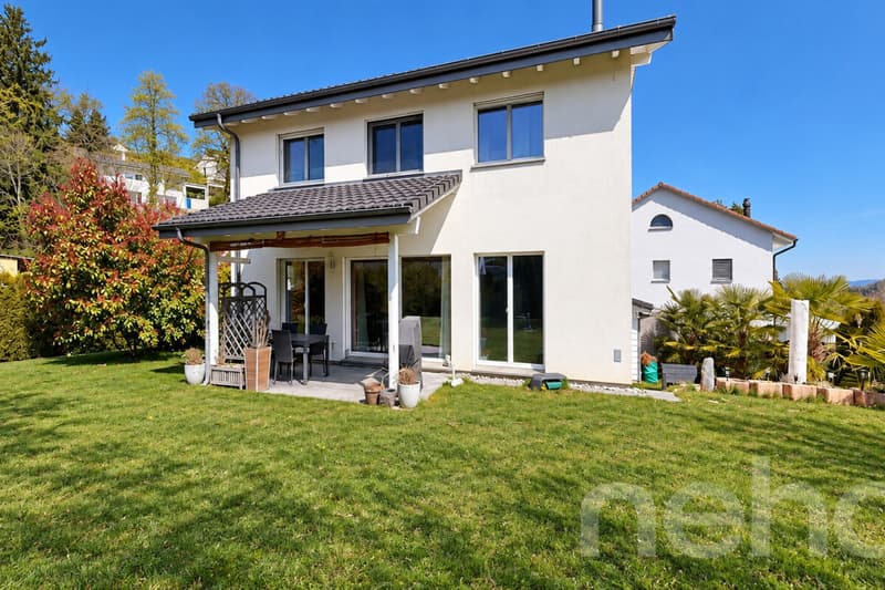 Villa familiale contemporaine avec jardin aux portes d?Estavayer (2)