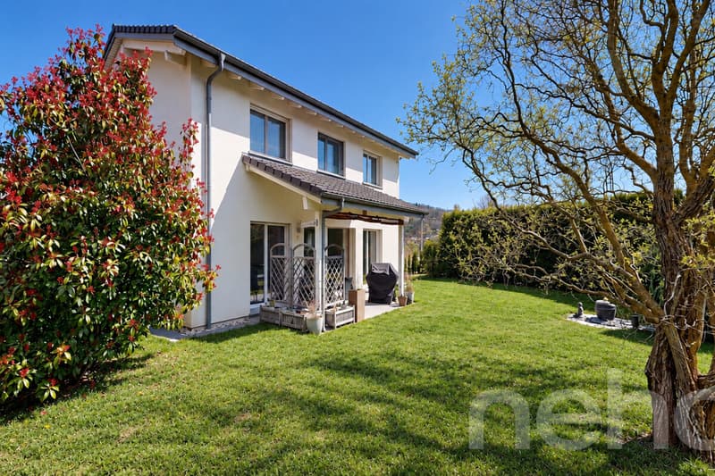 Villa familiale contemporaine avec jardin aux portes d?Estavayer (1)